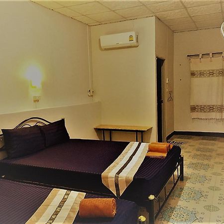 Eidi Homestay Nong Kung Si Buitenkant foto