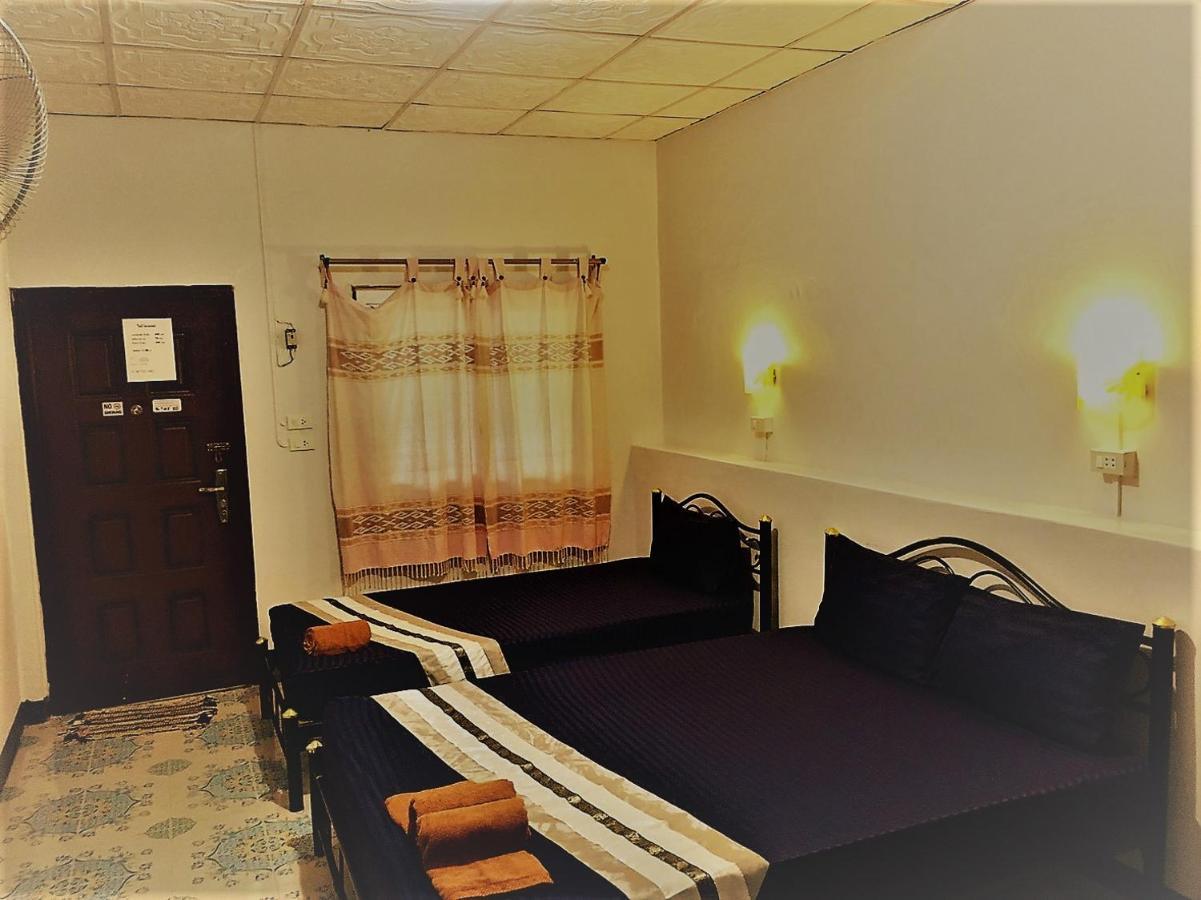 Eidi Homestay Nong Kung Si Buitenkant foto