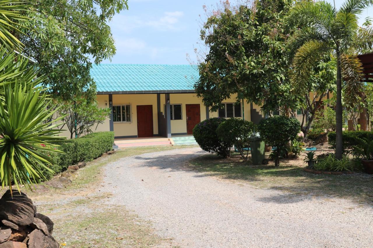 Eidi Homestay Nong Kung Si Buitenkant foto