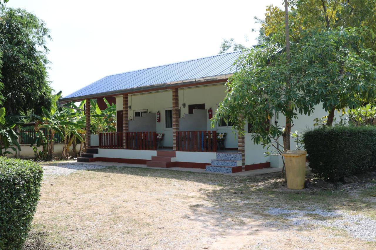 Eidi Homestay Nong Kung Si Buitenkant foto